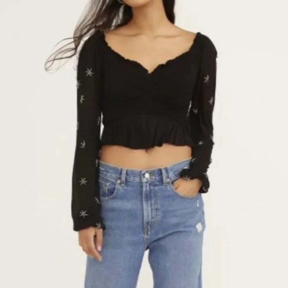 Urban Outfitters Embellished Cropped Peplum Top size XS NWTs - Picture 1 of 7
